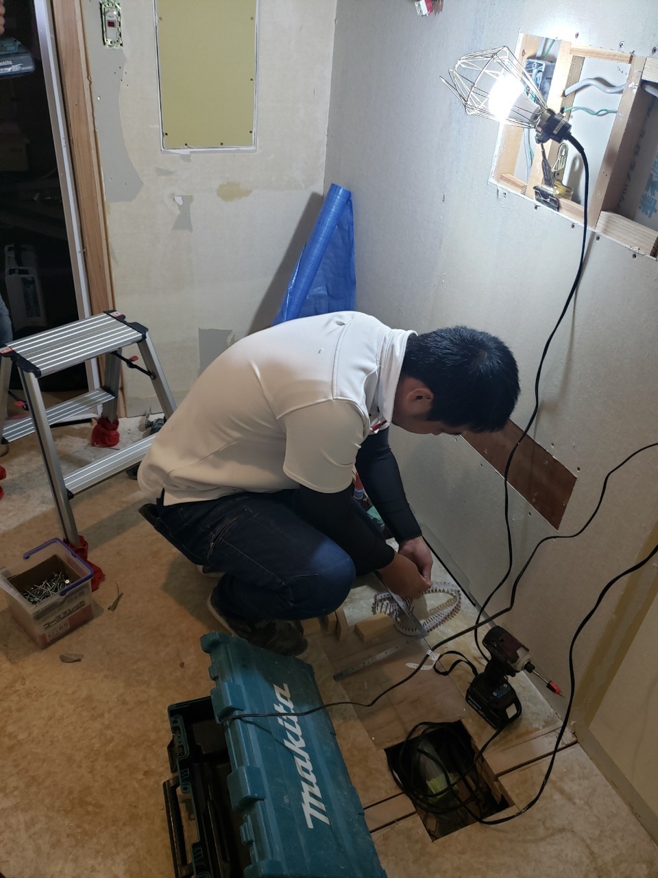 福岡市博多区　ピアラ　洗面化粧台リフォーム