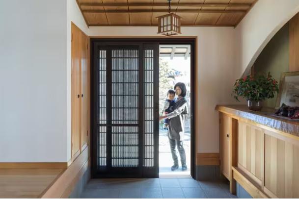 LIXIL　リシェント玄関ドア2