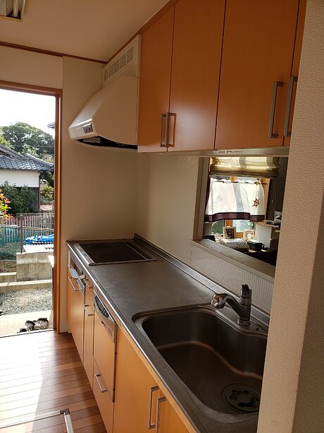 キッチンと横収納間取り変更リフォーム｜遠賀郡岡垣町在住のお客様のビフォー画像