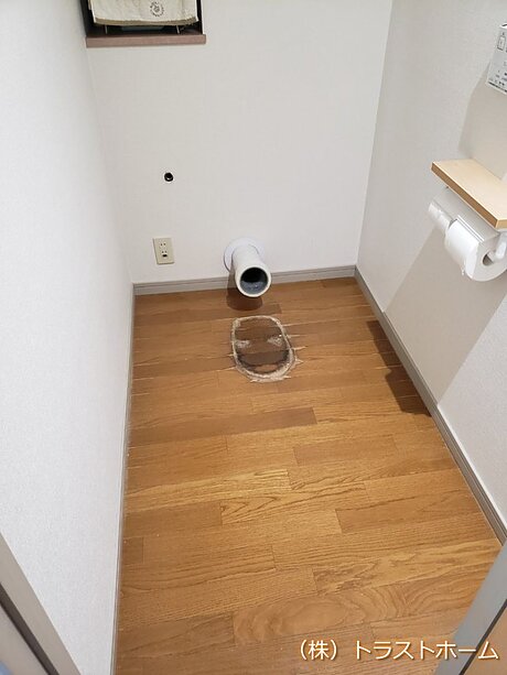 福岡市南区でトイレ床やお風呂内のリフォームをご依頼いただきました♪のビフォー画像