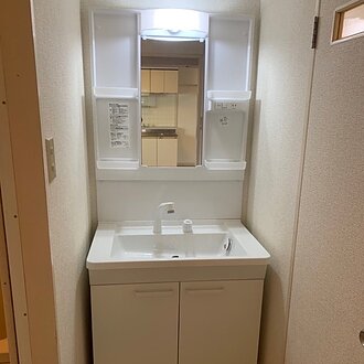 賃貸マンション洗面化粧台リフォーム｜博多区在住のお客様のイメージ