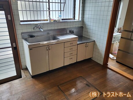 省スペースでもしっかり機能！ミニキッチンリフォームに最適なクリンプレティ」のビフォー画像