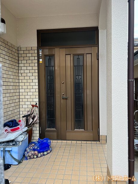玄関ドアリフォーム｜福岡市南区在住のお客様のビフォー画像