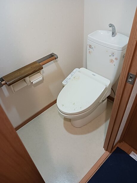 TOTOトイレ取替リフォーム｜福岡市東区在住のお客様のビフォー画像