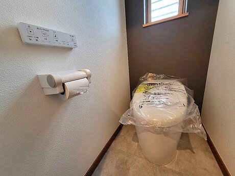 節水と洗浄機能に優れたタンクレストイレリフォームのアフター画像