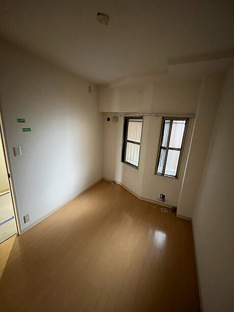 【福岡市東区】アクセントクロスで可愛らしいお部屋へリフォームのビフォー画像