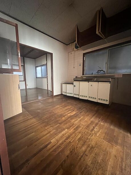 【福岡市中央区】クリナップの流し台・ガス台を採用したキッチンリフォームのビフォー画像