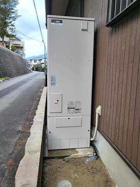 電気温水器からエコキュートへ取替リフォームのアフター画像