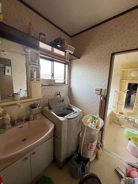 【福岡県飯塚市】ＴＯＴＯ〈サザナ〉オシャレな浴室・脱衣所リフォームのビフォー画像