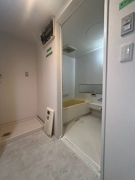 【福岡市東区】水回りに最適なサンゲツのクッションフロアリフォームのビフォー画像