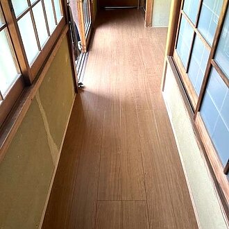 衝撃に強く、傷が付きにくい廊下床リフォームのイメージ