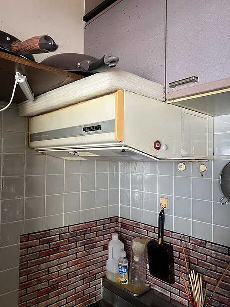 【福岡市東区】富士工業〈BFRF-622W〉ターボファンレンジフードで快適なキッチンリフォームのビフォー画像