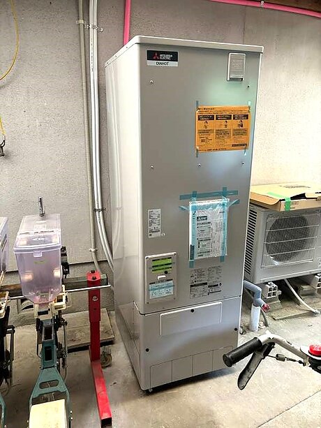 【福岡県飯塚市】石油給湯器から三菱電機〈SRT-W376・Aシリーズ〉エコキュートへリフォームのアフター画像