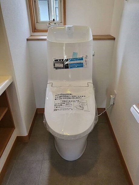 １．２階広々としたトイレリフォームのアフター画像