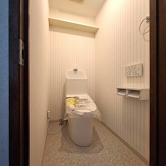 【福岡市博多区】TOTO〈ＺＲ１〉節水効果も高くお手入れ簡単なトイレリフォームのイメージ