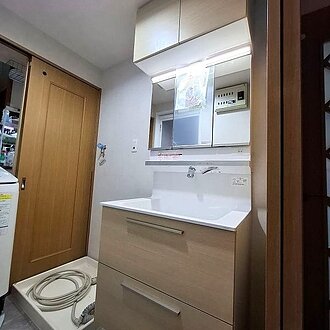 【福岡市東区】TOTO〈オクターブ〉タッチレスで清潔＆使い勝手抜群な洗面化粧台リフォームのイメージ