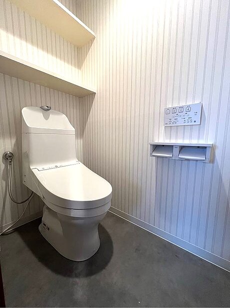 快適に使用できる機能を備えたウォシュレット一体型トイレのアフター画像