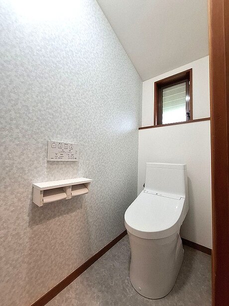 トイレ交換＆内装リフォームで清潔感ある空間にのアフター画像