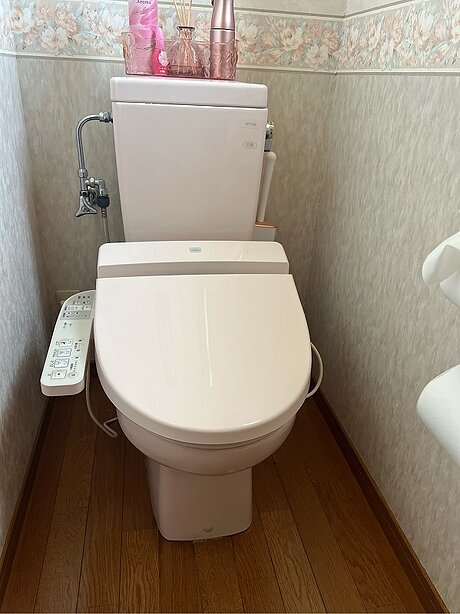 TOTOネオレストRS1で叶えた、すっきり快適なトイレリフォームのビフォー画像