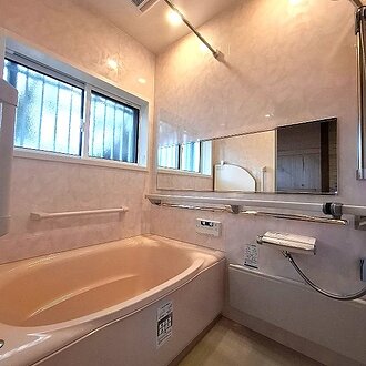 在来タイル浴室から快適なユニットバスへのイメージ