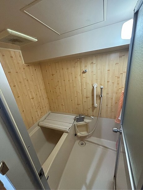 リノビオで快適性とくつろぎを高めたお風呂リフォームのビフォー画像