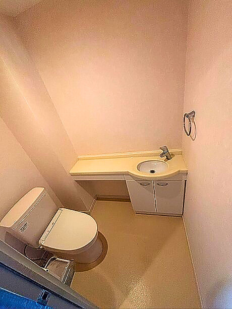 キャパシア手洗いキャビネットで使いやすいトイレ空間へのビフォー画像
