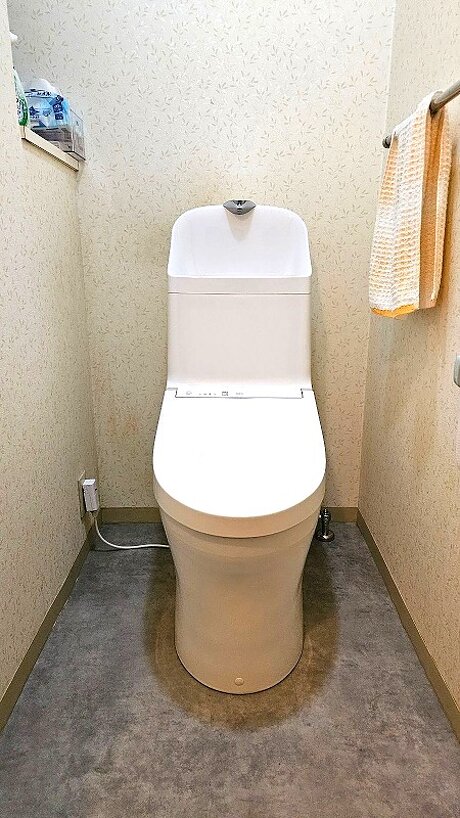 トイレ交換とクッションフロア張替えで快適空間へのアフター画像