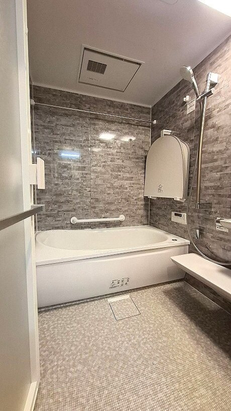 ほっカラリ床とゆるリラ浴槽で快適な浴室へのアフター画像