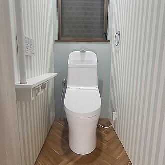 収納＆手すり付きで使いやすいトイレ空間へのイメージ
