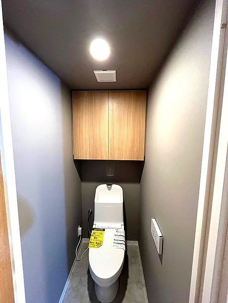 TOTO「ZJ2」で明るく上質なトイレ空間へのアフター画像